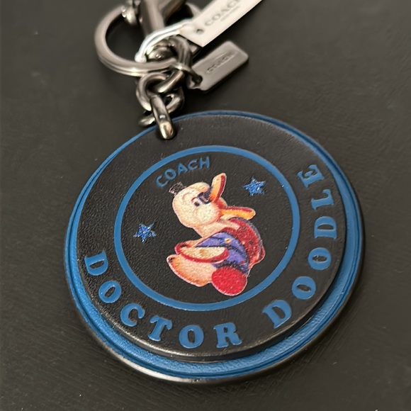 NWT Coach F32659 Vintage Fisher Doctor DOODLE Duck Toy Bag Charm Leather FOB - Picture 3 of 8
